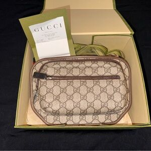Gucci sling bag, cross body, fanny pack, bum bag
